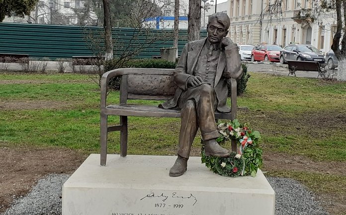 Statuia lui Ady Endre amplasata fara aviz din partea Directiei Judetene de Cultura Salaj