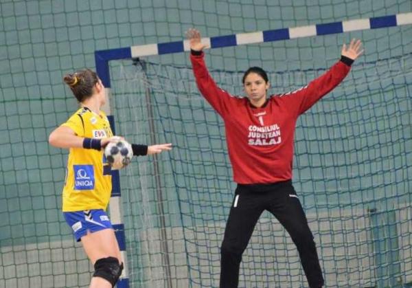 tadici-nu-stie-inca-daca-le-va-convoca-pe-jucatoarele-de-la-hc-zalau-la-echipa-nationala-de-tineret04_58899