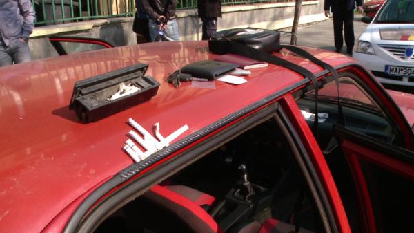 tanar-zalauan-drogat-dat-pe-mana-politistilor-chiar-de-mama-lui09_59468