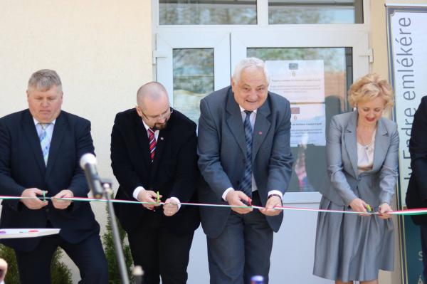 tiberiu-marc-seful-psd-salaj-contribuit-cu-mesajul-de-felicitari-la-noul-dispensar-finantat-de-elvetieni-in-mesesenii-de-jos1_59700