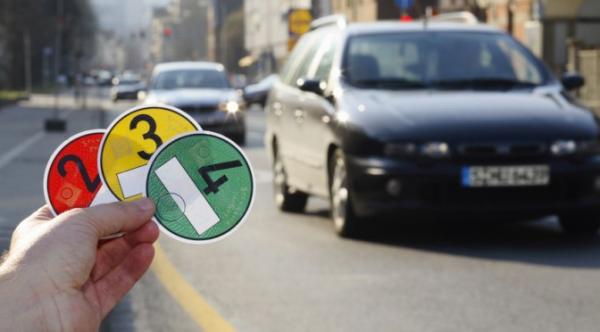 timbrul-de-mediu-se-transform-in-sticker-pe-parbriz0_54699