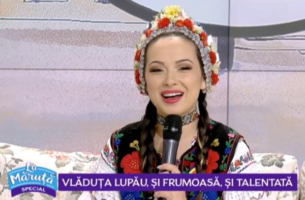 tinerele-frumoase-si-talentate-folcloriste-din-salaj-fac-furori-la-emisiunea-lui-maruta2_59121