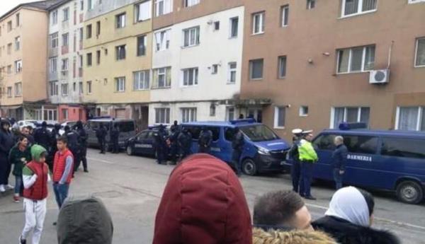 un-adolescent-de-17-ani-din-zalau-fost-arestat-pentru-ca-vindea-cocaina-si-ecstasy0_58841