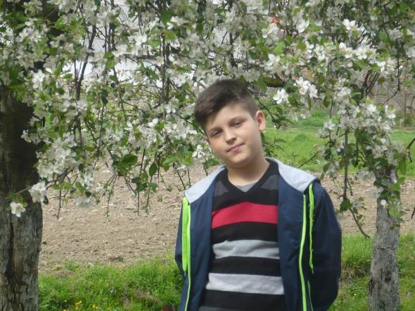 un-baiat-de-15-ani-din-poiana-blenchii-murit-de-gripa010_58424