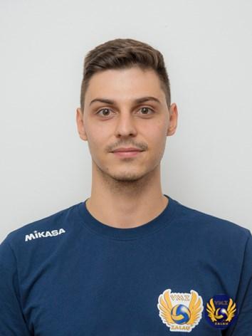 un-jucator-de-la-vm-zalau-fost-dus-de-urgenta-la-spital-direct-de-pe-t03_59070