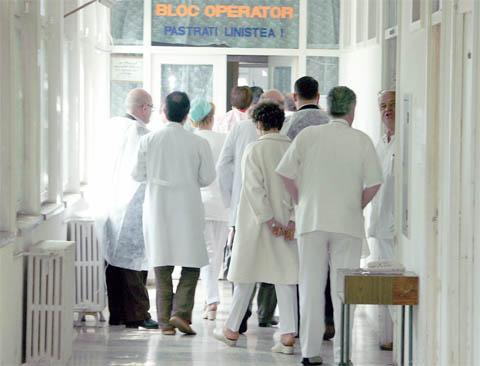 veniturile-medicilor-vor-fi-scutite-de-impozit04_56421