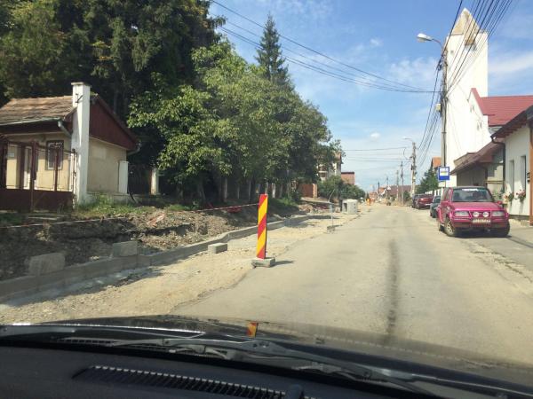 Vesti proaste de pe strada Closca; lucrarea se intinde pana in octombrie