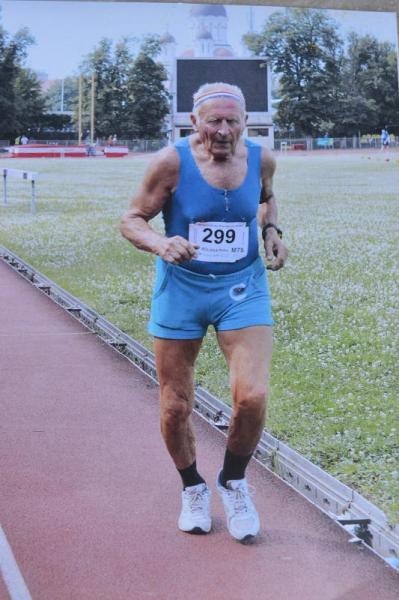 veteranul-petru-bologa-de-81-de-ani-castigat-medalia-de-bronz-la-campi03_59603