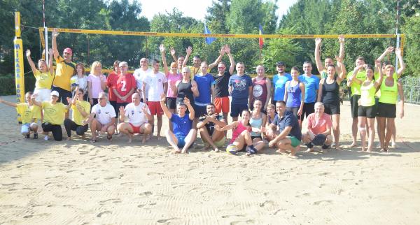 wednesdey-volley-team-jibou-catigtoarea-turneului-internaional-de-beach-volley-de-la-zalu0_56628