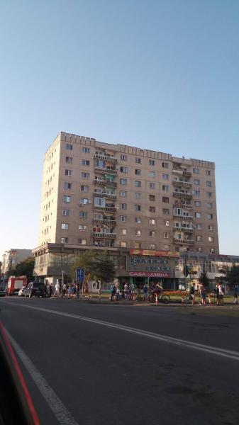 zalauanul-vasile-iuga-s-a-urcat-ieri-pe-blocul-scala-sa-ameninte-ca-se-arunca01_56461