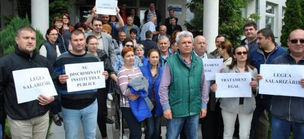 zeci-de-medici-veterinari-din-salaj-participa-luni-la-rascoala-impotriva-nedreptatilor-din-legea-salarizarii0_59294