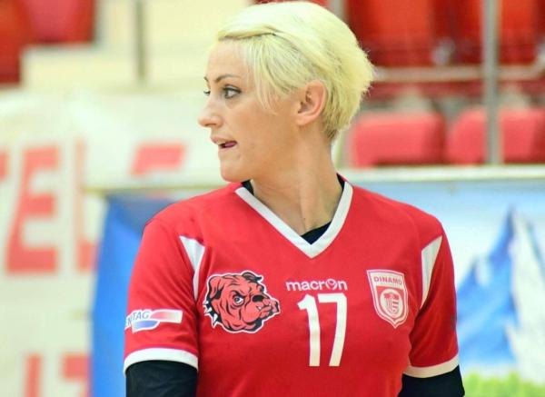 zluanca-ramona-farcu-i-a-anunat-retragerea0_55029